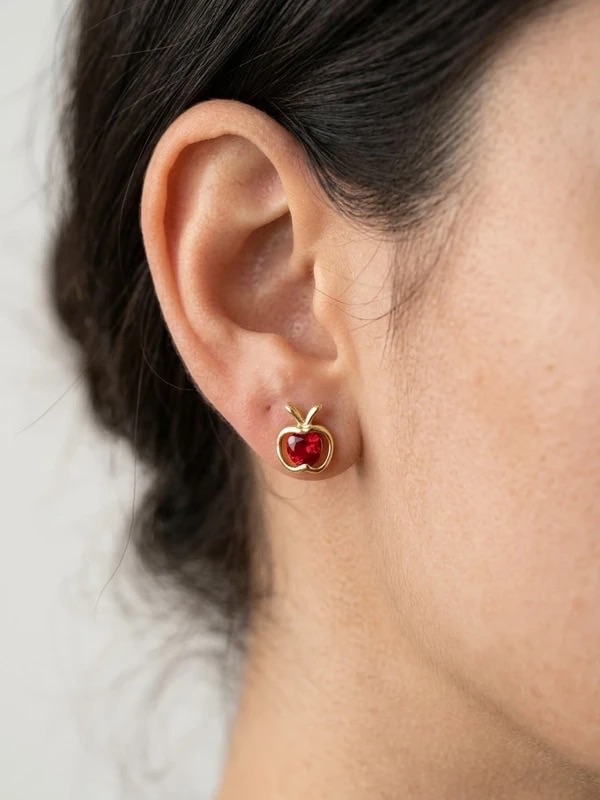 Puces d’oreilles rubis 
