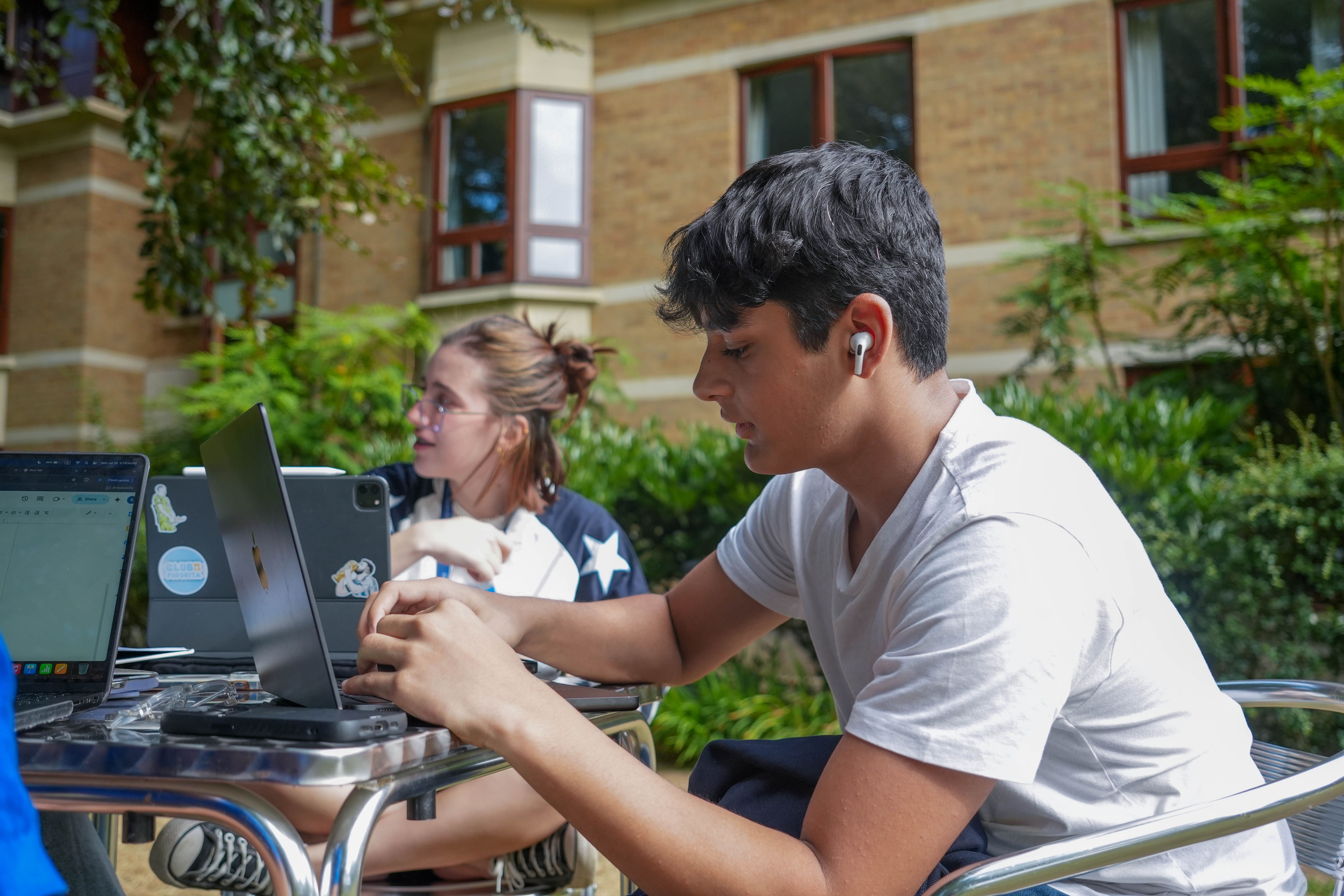 Oxford Summer Program ranked among the best summer camps worldwide—renowned for its truly personalised approach and exceptional academic quality.