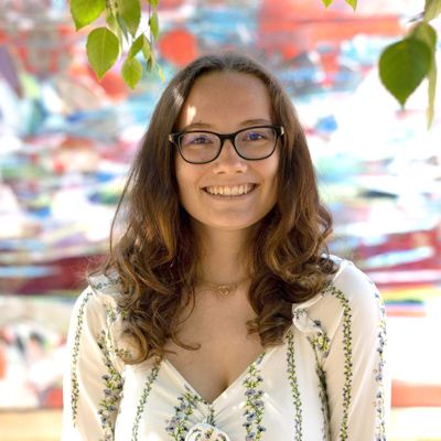 Student testimonial highlights Oxford Summer Programme’s tutorial teaching methodology—1:1 personalized learning where every child matters.