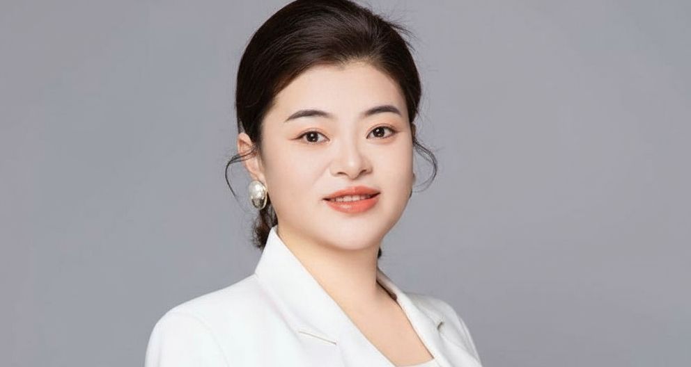 Parent from China reviews Oxford Summer Program, praising personalised support, tutorial teaching, and comprehensive guidance for her son’s first trip abroad with limited English.