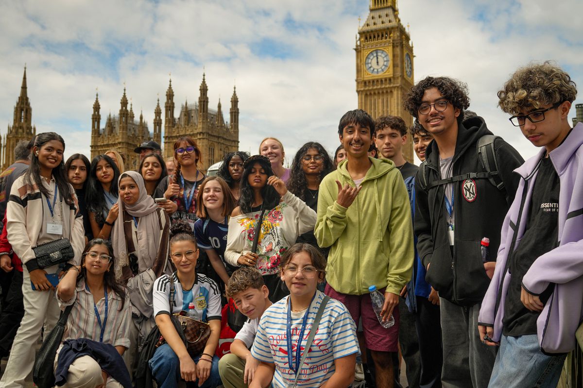 Oxford Summer Program 2025 participant standing in front of Big Ben, London, enjoying cultural excursion
