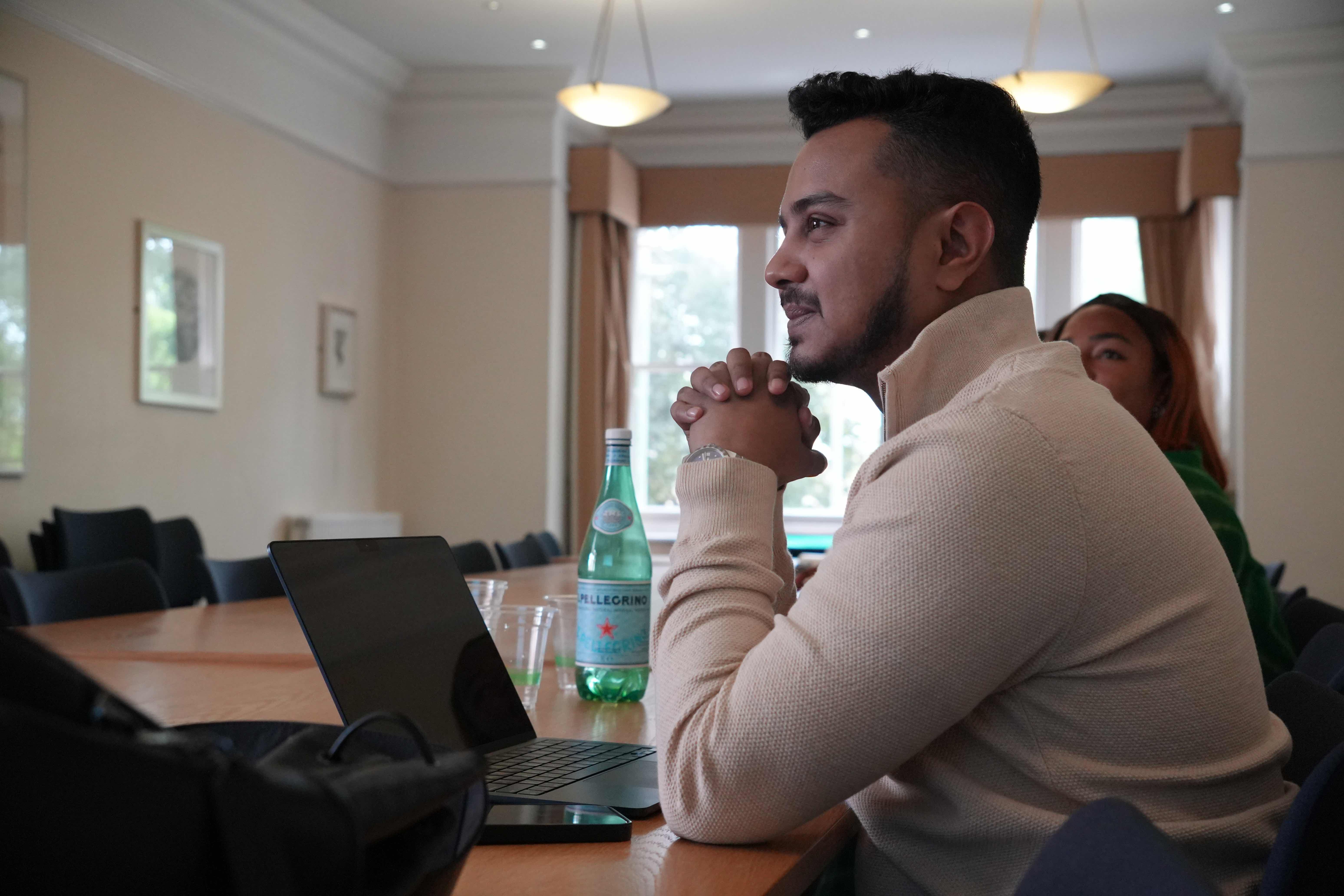 Executive Leadership Program vs MBA: What's the Difference? 