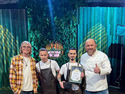 Шеф-повар из Тольятти стал победителем шоу «Молодые ножи» с Ивлевым 