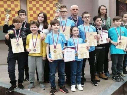 Тольяттинские лицеисты стали призёрами областного турнира школьных шахматных команд «Белая Ладья»