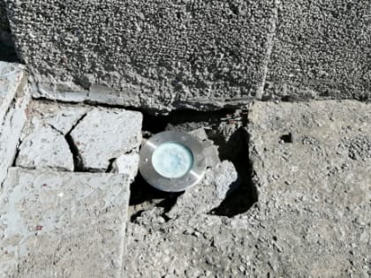 Из-за кривых фонарей в центре Сызрани заново заасфальтируют тротуары и переложат плитку