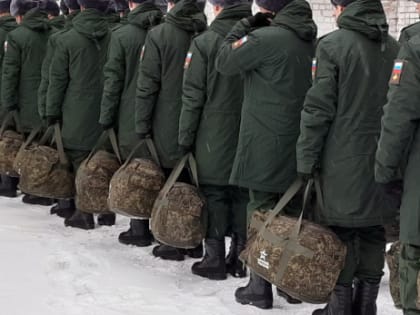 Повестки мужчинам до 70 лет, женщинам - до 50 лет: чем вызван призыв россиян в армию с 1 марта
