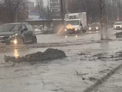 В Тольятти затапливает улицы. Дожди продолжатся