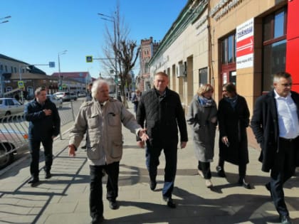 Анатолий Лукиенко прошел с инспекцией по центру Сызрани: что возмутило мэра