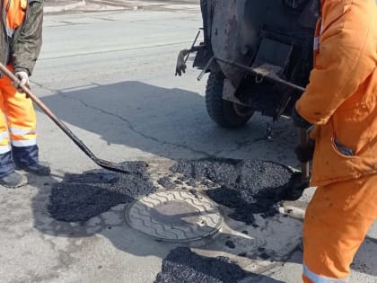 За неделю в Тольятти ямочный ремонт дорог выполнен на площади 600 кв. метров