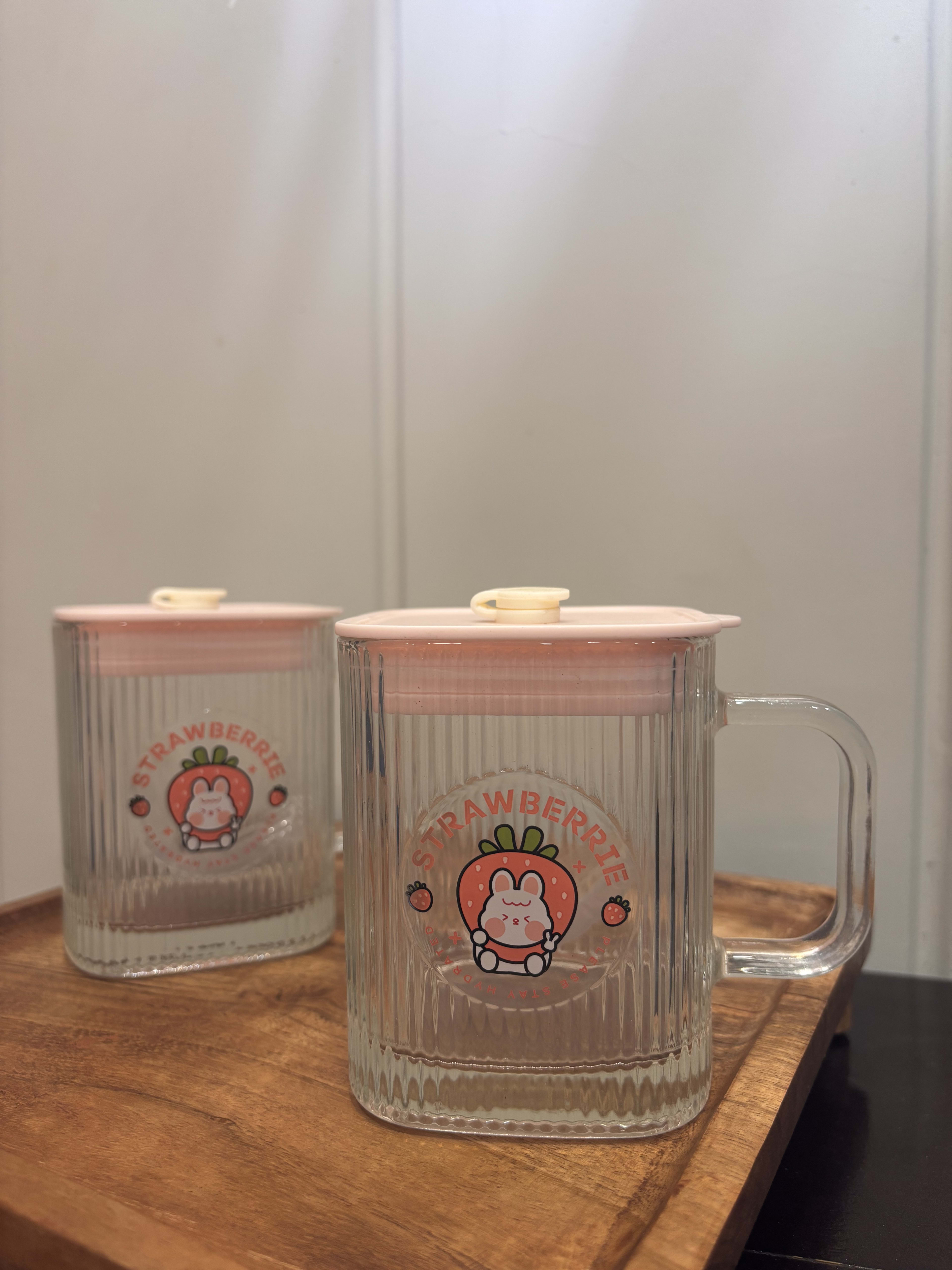 Glass cup with lid