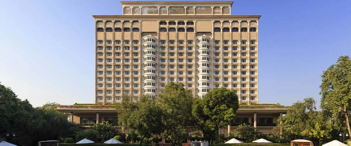 Hotel Novotel Delhi escorts