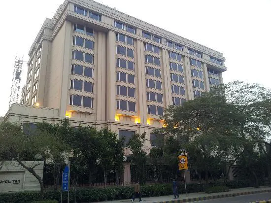 the metropolitan hotel escorts in Dwarka