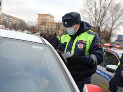 Более 130 тысяч нарушений правил тонировки автомобилей было выявлено в Москве