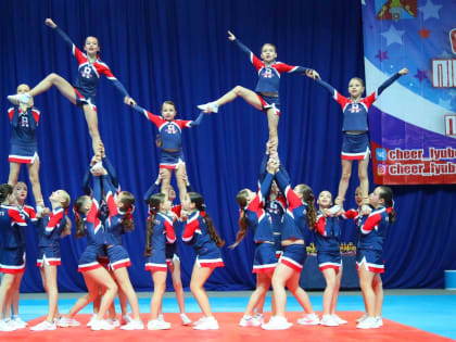 Жители Люберец в парке смогут научиться акробатике во время мастер-классов по чирлидингу