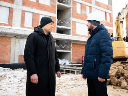 Илья Поночевный проверил ход строительства школы на 550 мест в селе Озерецкое Дмитровского округа