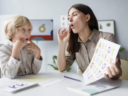 «Можно только проконсультироваться»: жительница Чехова рассказала об отсутствии занятий с детским логопедом по ОМС