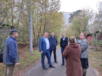 Ремонт асфальта в Октябрьском: планы на следующий год