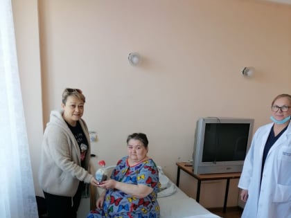 Куличи – для пожилых пациентов областной больницы