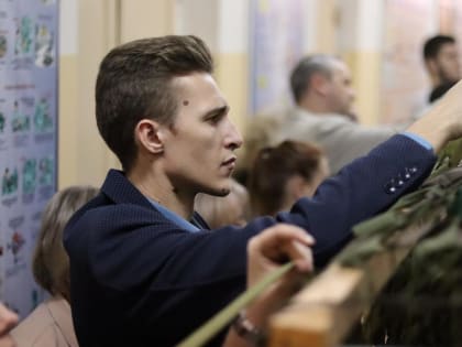 Новая партия маскировочных сетей отправляется на фронт