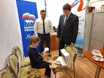 В Химках депутаты «Единой России» исполняют желания детей