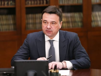 Андрей Воробьев: Более 500 специалистов трудоустроены в подмосковные медучреждения по программе «Приведи друга»