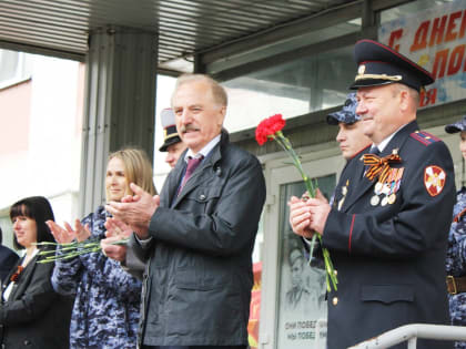 В гимназии № 20 Люберец провели торжественную линейку в честь Дня Победы