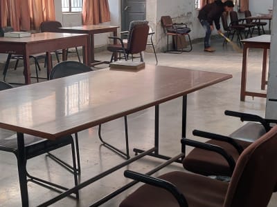 College Campus Image