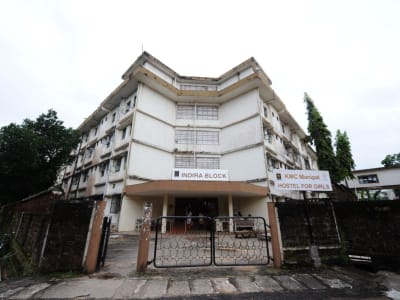 College Campus Image
