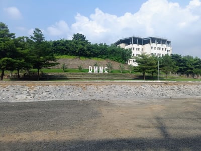 College Campus Image