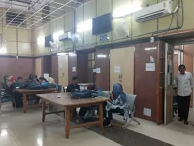 College Campus Image