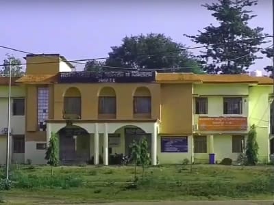 College Campus Image