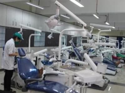 College Campus Image