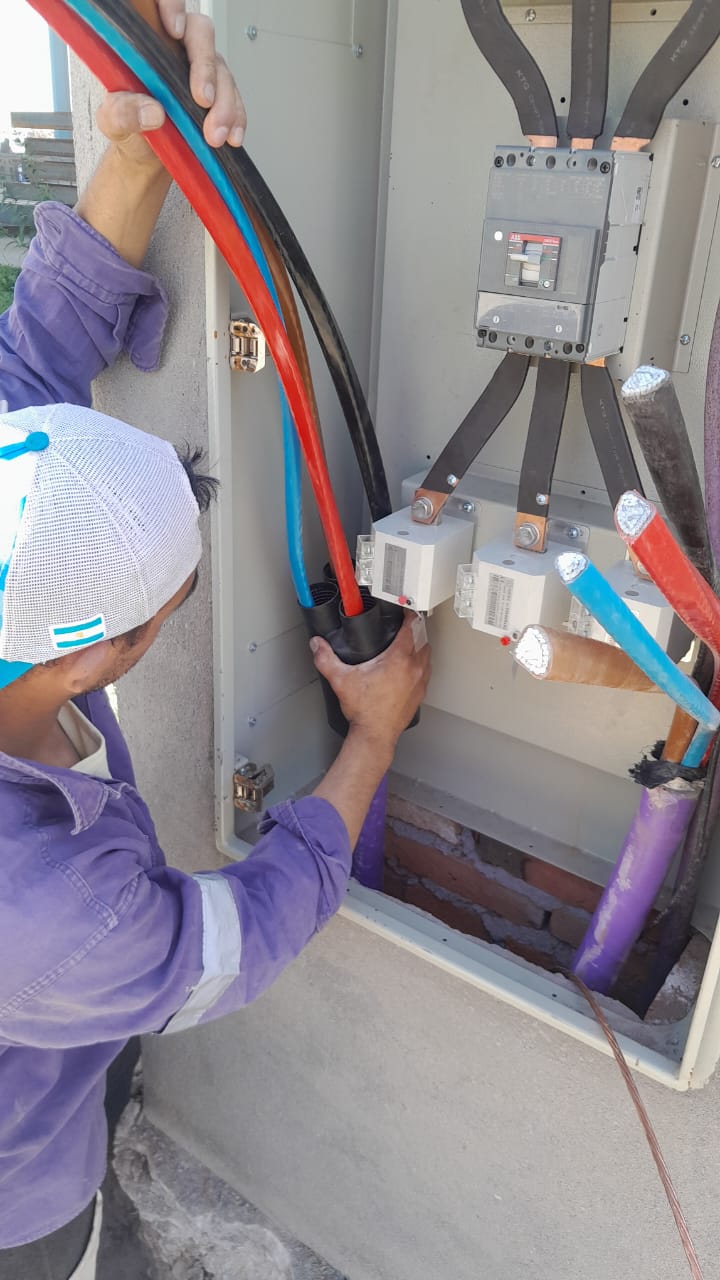 Trabajando en electricidad