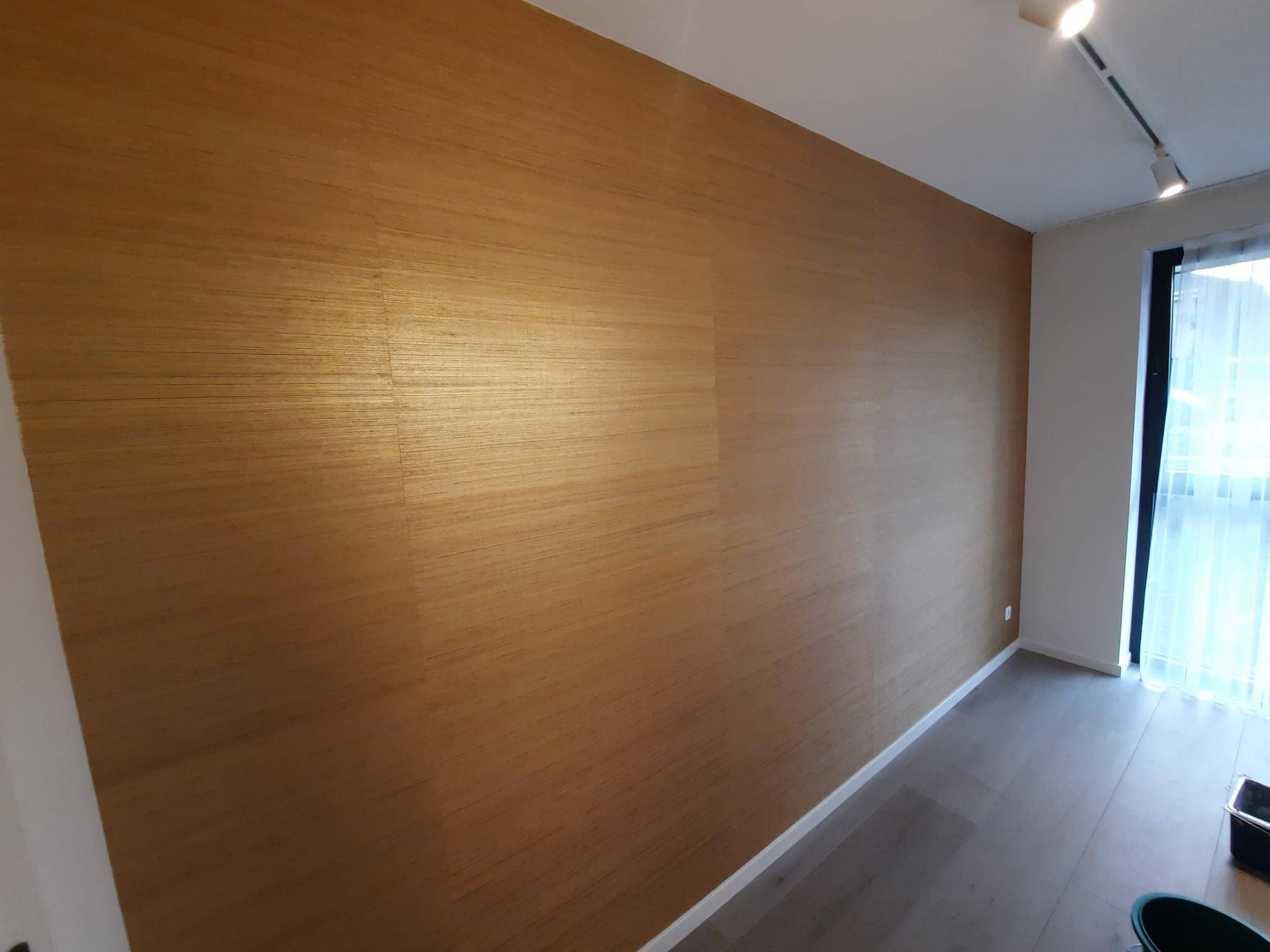 Een gerenoveerde zolderverdieping in pleisterplaten