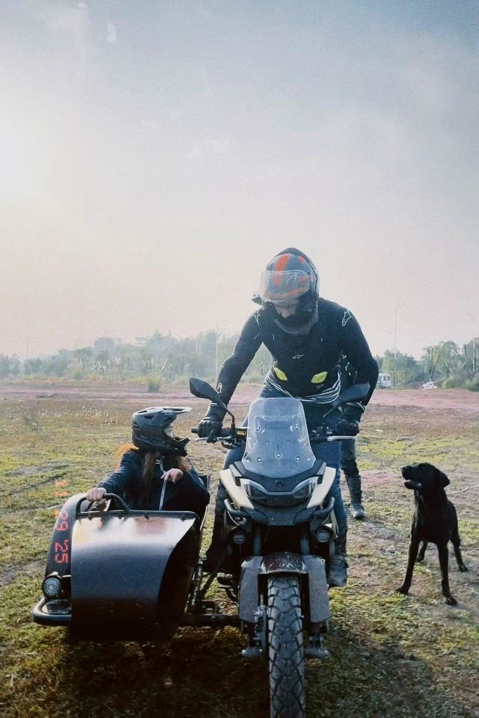 Sidecar, rider, the girl and the dog i
