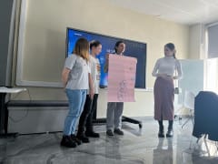 Педагогический квиз устроили студенты на каникулярной школе