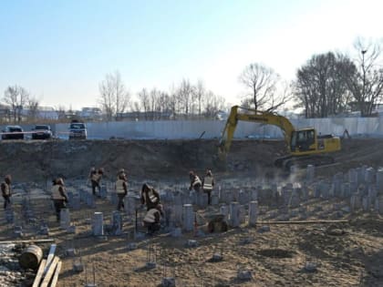 Квартал восьмиэтажек для переселенцев из ветхого жилья строят в Хабаровске