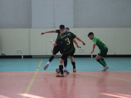 19 февраля  в спорткомплексе «Южный» завершилось  Первенство города по мини-футболу среди команд 3 и 4 лиг