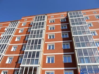 Жилье для переселенцев из аварийных домов возводят в Хабаровске