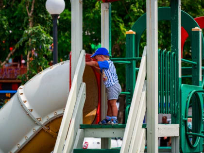 Детям участников СВО предоставят социальных нянь