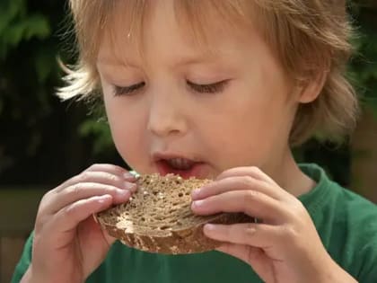 Хабаровский диетолог объяснила, от какой еды болеют дети