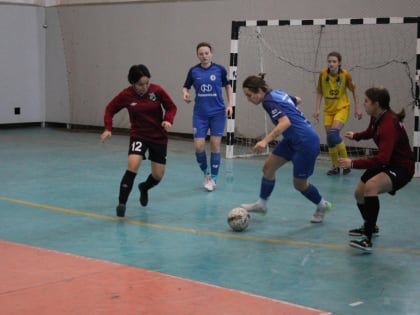 Фотообзор матчей 2 тура Чемпионата города по мини-футболу среди женских команд