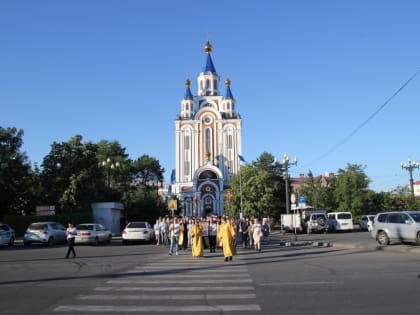 Крестный ход и молитва о семейном счастье