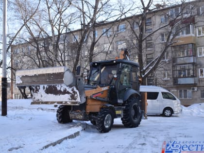 Перекрывать и расчищать улицы от снега по выходным планируют в Хабаровске