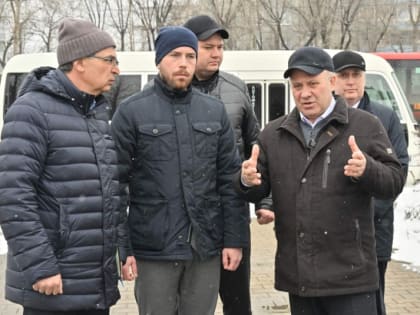 Дороги, остановки и скверы проверил в ходе объезда мэр Хабаровска Сергей Кравчук