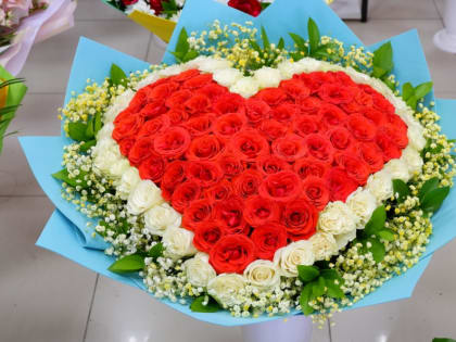 Что почём: в Хабаровске цветочные магазины готовы к ажиотажу