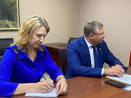 Председатель Всероссийской общественной организации "Содружество выпускников детских домов "Дети всей страны" посетил Центр семейного устройства, подведомственный ми