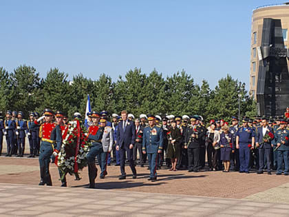 Руководство и сотрудники УФСИН России по Хабаровскому краю почтили память героев-дальневосточников, погибших во Второй мировой войне