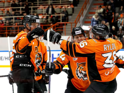 Хабаровский «Амур» заставил понервничать своих болельщиков