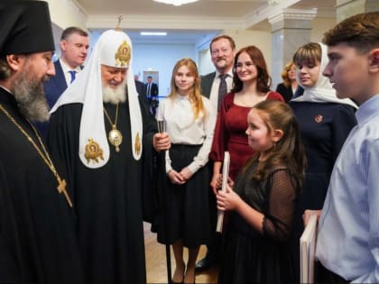 Патриарх Кирилл наградил «За нравственный подвиг учителя» Александра Петрынина